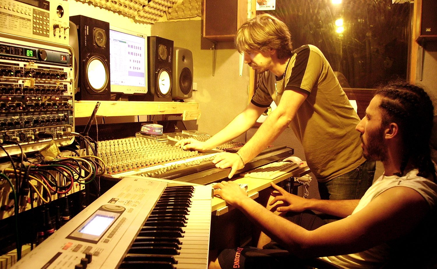 Asha D en session studio